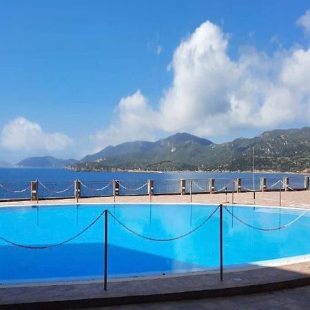 Appartamento Sul Mare เตวลาดา ภายนอก รูปภาพ